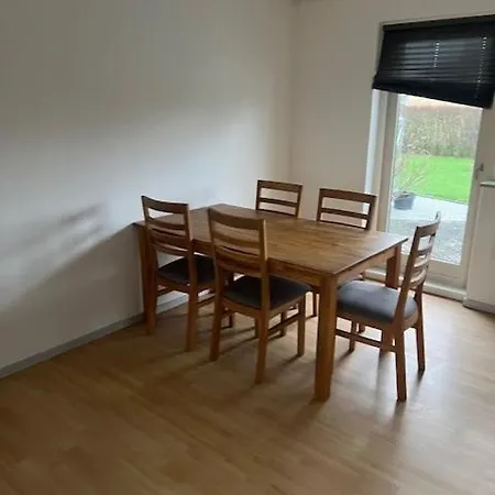 Hus I Et Plan Willa *